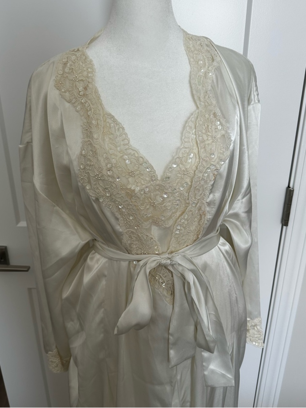Rare 90s Victoria's Secret Bridal Satin Lace-Trim Robe (XS/S) and Dress (M)